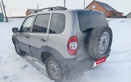 Chevrolet Niva I рестайлинг, 2018 год, 620 000 рублей, 27 фотография
