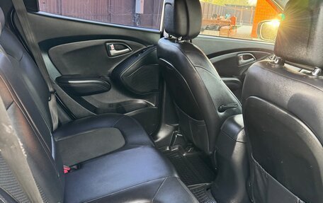 Hyundai ix35 I рестайлинг, 2012 год, 1 330 000 рублей, 26 фотография