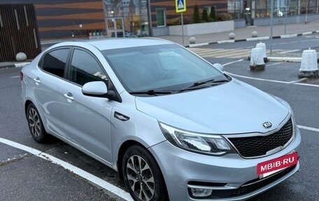 KIA Rio III рестайлинг, 2015 год, 660 000 рублей, 2 фотография