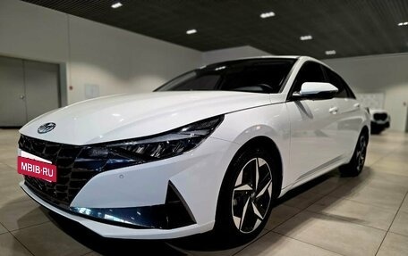 Hyundai Elantra, 2022 год, 2 050 000 рублей, 3 фотография