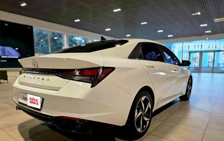 Hyundai Elantra, 2022 год, 2 050 000 рублей, 7 фотография