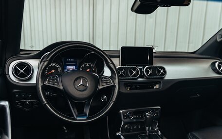 Mercedes-Benz X-Класс I, 2019 год, 3 800 000 рублей, 29 фотография