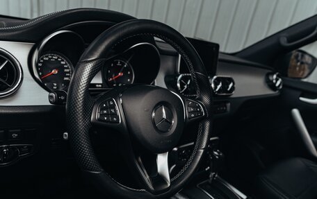 Mercedes-Benz X-Класс I, 2019 год, 3 800 000 рублей, 30 фотография