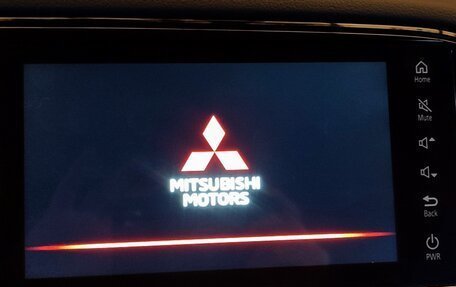 Mitsubishi Outlander III рестайлинг 3, 2022 год, 2 690 000 рублей, 19 фотография