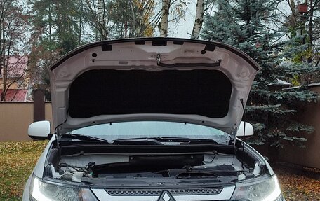 Mitsubishi Outlander III рестайлинг 3, 2022 год, 2 690 000 рублей, 29 фотография