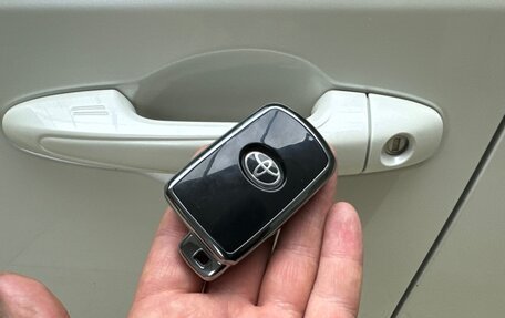 Toyota RAV4, 2012 год, 1 750 000 рублей, 11 фотография