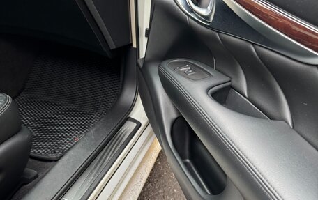 Infiniti M, 2011 год, 2 800 000 рублей, 20 фотография