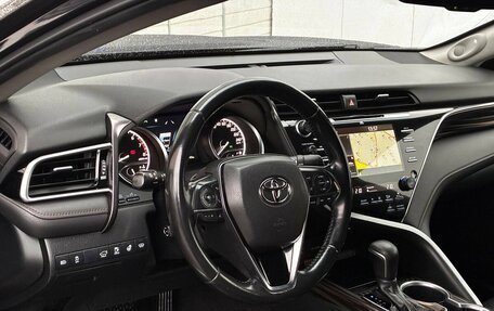 Toyota Camry, 2020 год, 2 699 000 рублей, 3 фотография