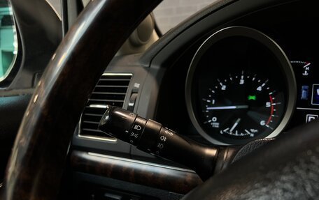 Toyota Land Cruiser 200, 2013 год, 3 300 000 рублей, 21 фотография