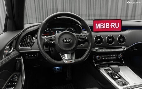 KIA Stinger I, 2021 год, 3 780 000 рублей, 9 фотография