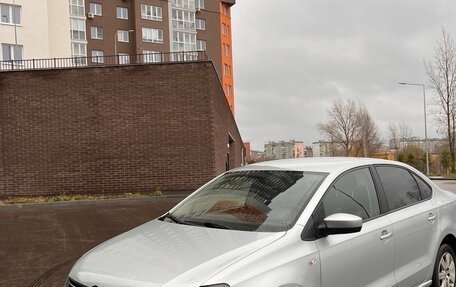 Volkswagen Polo VI (EU Market), 2013 год, 745 000 рублей, 2 фотография