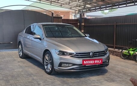 Volkswagen Passat B8 рестайлинг, 2020 год, 3 510 000 рублей, 2 фотография