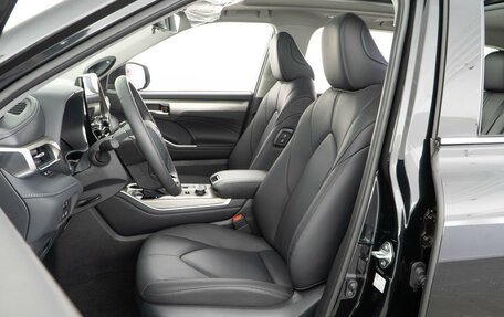 Toyota Highlander, 2025 год, 6 399 888 рублей, 12 фотография