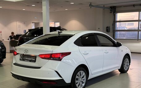 Hyundai Solaris II рестайлинг, 2021 год, 1 599 900 рублей, 7 фотография