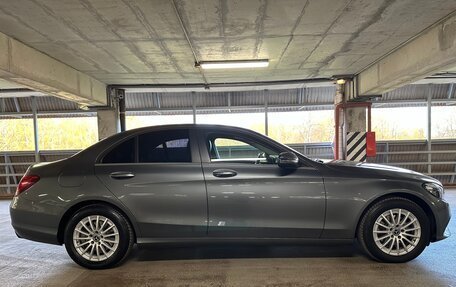 Mercedes-Benz C-Класс, 2017 год, 1 850 000 рублей, 8 фотография