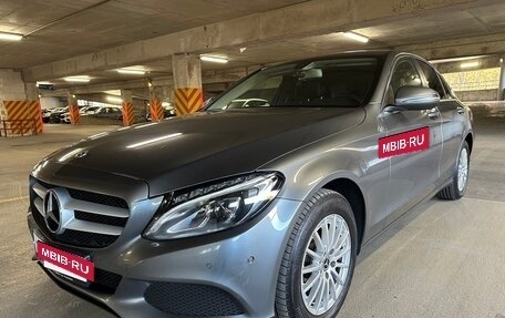 Mercedes-Benz C-Класс, 2017 год, 1 850 000 рублей, 3 фотография