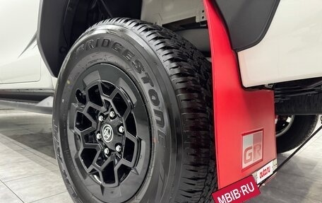 Toyota Hilux VIII, 2025 год, 7 350 000 рублей, 23 фотография