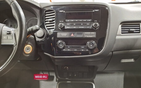 Mitsubishi Outlander III рестайлинг 3, 2017 год, 2 199 000 рублей, 18 фотография