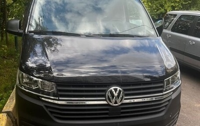 Volkswagen Caravelle T6 рестайлинг, 2021 год, 5 250 000 рублей, 1 фотография