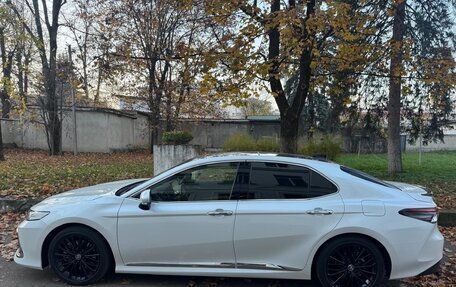 Toyota Camry, 2022 год, 4 100 000 рублей, 2 фотография