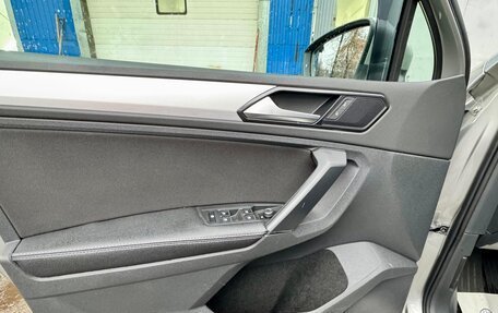 Volkswagen Tiguan II, 2017 год, 2 200 000 рублей, 11 фотография