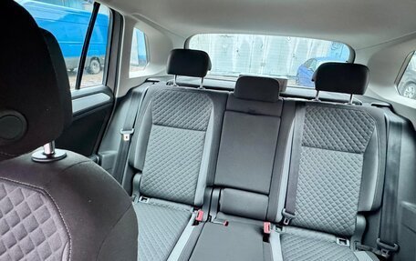 Volkswagen Tiguan II, 2017 год, 2 200 000 рублей, 15 фотография