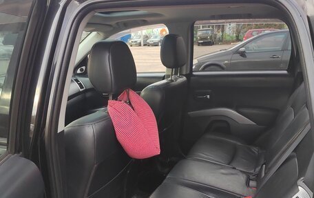 Mitsubishi Outlander III рестайлинг 3, 2008 год, 980 000 рублей, 15 фотография