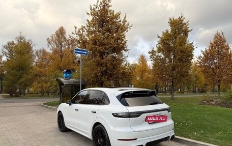 Porsche Cayenne III, 2022 год, 15 800 000 рублей, 3 фотография