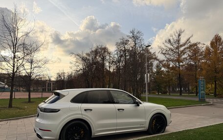 Porsche Cayenne III, 2022 год, 15 800 000 рублей, 4 фотография
