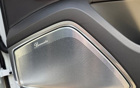 Porsche Cayenne III, 2022 год, 15 800 000 рублей, 14 фотография