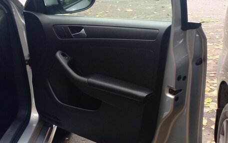 Volkswagen Jetta VI, 2014 год, 850 000 рублей, 6 фотография