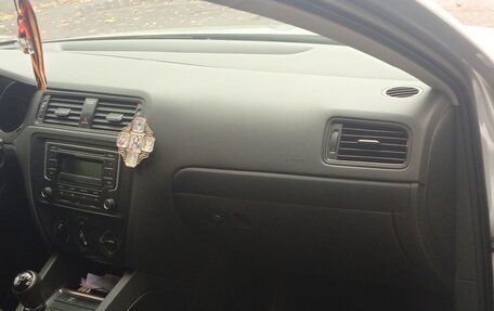 Volkswagen Jetta VI, 2014 год, 850 000 рублей, 5 фотография