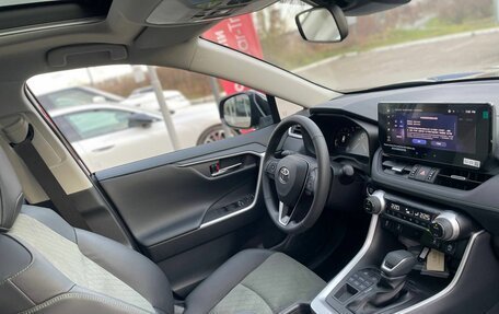 Toyota RAV4, 2025 год, 3 850 000 рублей, 17 фотография