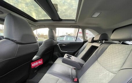 Toyota RAV4, 2025 год, 3 850 000 рублей, 25 фотография