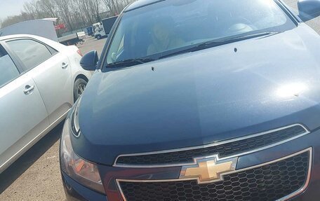 Chevrolet Cruze II, 2010 год, 530 000 рублей, 2 фотография