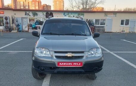 Chevrolet Niva I рестайлинг, 2012 год, 570 000 рублей, 1 фотография