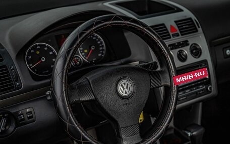 Volkswagen Touran III, 2010 год, 605 000 рублей, 11 фотография