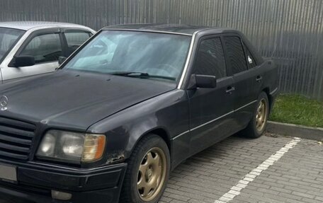 Mercedes-Benz E-Класс, 1993 год, 320 000 рублей, 4 фотография