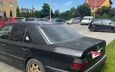 Mercedes-Benz E-Класс, 1993 год, 320 000 рублей, 5 фотография