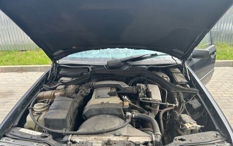 Mercedes-Benz E-Класс, 1993 год, 320 000 рублей, 14 фотография