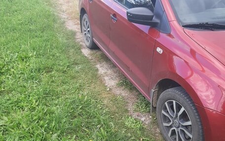 Volkswagen Polo VI (EU Market), 2013 год, 690 000 рублей, 4 фотография