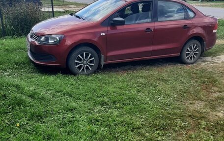 Volkswagen Polo VI (EU Market), 2013 год, 690 000 рублей, 3 фотография