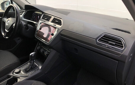 Volkswagen Tiguan II, 2018 год, 2 100 000 рублей, 9 фотография