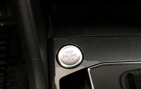 Volkswagen Tiguan II, 2018 год, 2 100 000 рублей, 14 фотография