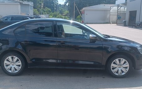 Volkswagen Jetta VI, 2011 год, 850 000 рублей, 3 фотография