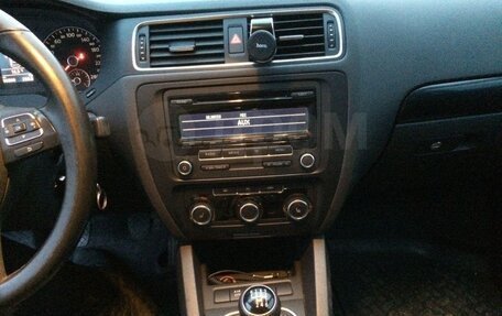 Volkswagen Jetta VI, 2011 год, 850 000 рублей, 12 фотография