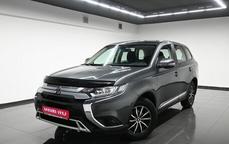 Mitsubishi Outlander III рестайлинг 3, 2019 год, 1 945 000 рублей, 1 фотография