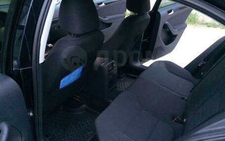 Volkswagen Jetta VI, 2011 год, 850 000 рублей, 24 фотография