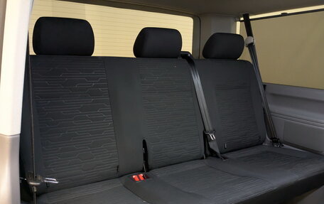 Volkswagen Caravelle T6 рестайлинг, 2021 год, 3 995 000 рублей, 13 фотография