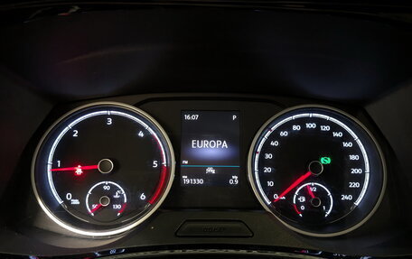 Volkswagen Caravelle T6 рестайлинг, 2021 год, 3 995 000 рублей, 14 фотография